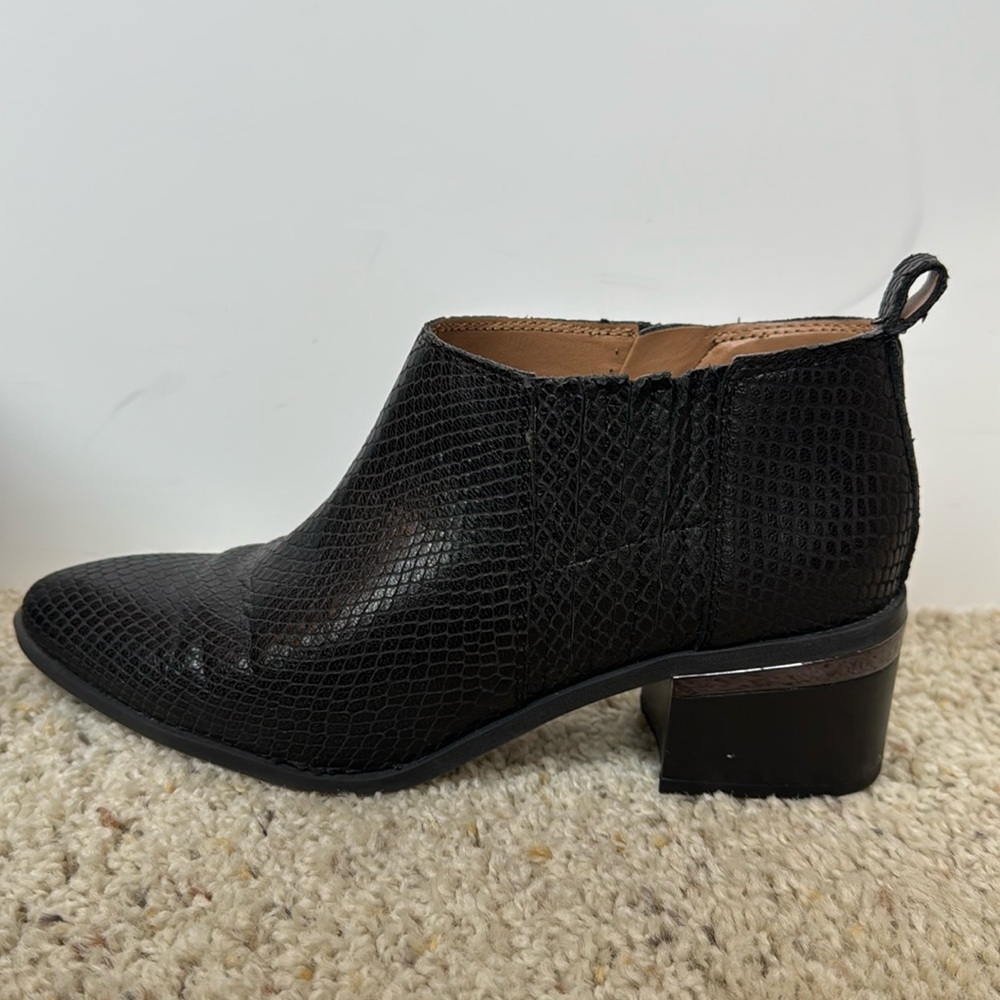 Franco Sarto L-Aberdale Snakeskin Leather Ankle Booties W6.5